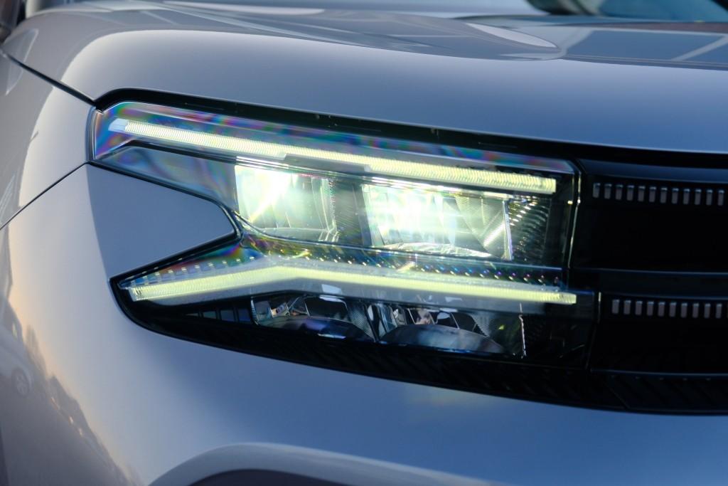 Citroën C5 Aircross 1.6 Plug-in Hybrid 180pk EAT8 Max | Navi | App Connect | Adaptive Cruise | Panoramadak | Camera | Keyless | PDC afbeelding 2