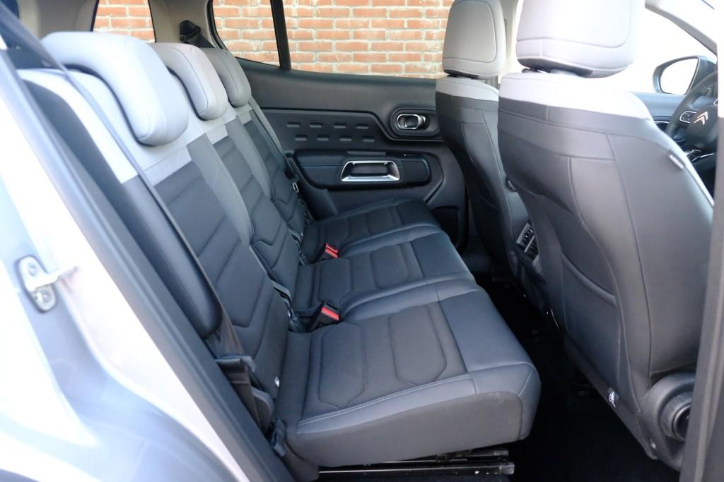 Citroën C5 Aircross 1.6 Plug-in Hybrid 180pk EAT8 Max | Navi | App Connect | Adaptive Cruise | Panoramadak | Camera | Keyless | PDC afbeelding 3