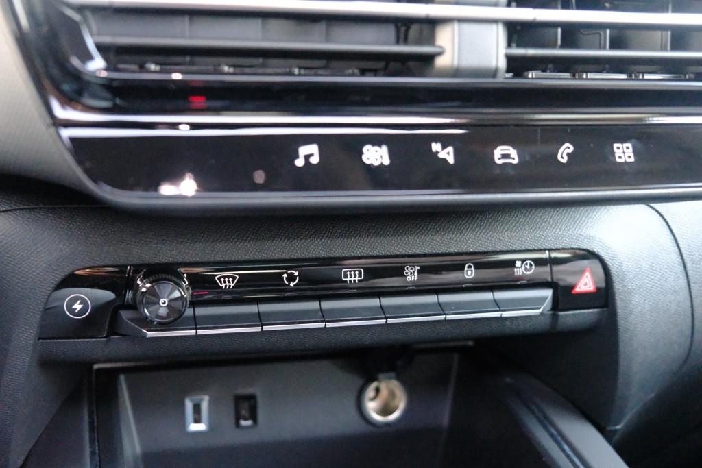 Citroën C5 Aircross 1.6 Plug-in Hybrid 180pk EAT8 Max | Navi | App Connect | Adaptive Cruise | Panoramadak | Camera | Keyless | PDC afbeelding 24