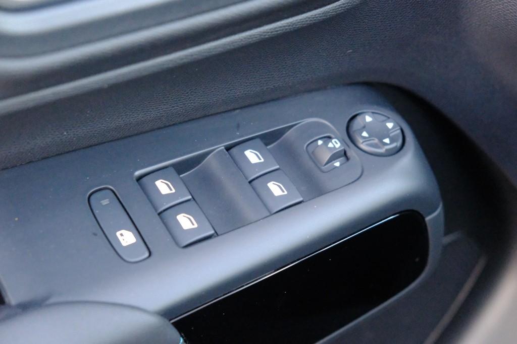 Citroën C5 Aircross 1.6 Plug-in Hybrid 180pk EAT8 Max | Navi | App Connect | Adaptive Cruise | Panoramadak | Camera | Keyless | PDC afbeelding 27