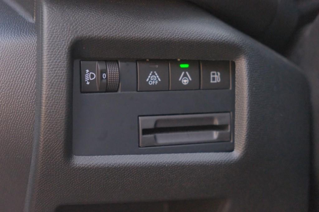 Citroën C5 Aircross 1.6 Plug-in Hybrid 180pk EAT8 Max | Navi | App Connect | Adaptive Cruise | Panoramadak | Camera | Keyless | PDC afbeelding 28