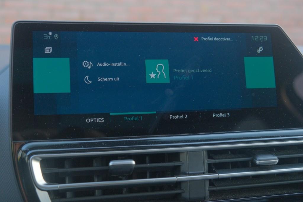 Citroën C5 Aircross 1.6 Plug-in Hybrid 180pk Max | Navi | App Connect | Adaptive Cruise | Panoramadak | Camera | Keyless | PDC afbeelding 17