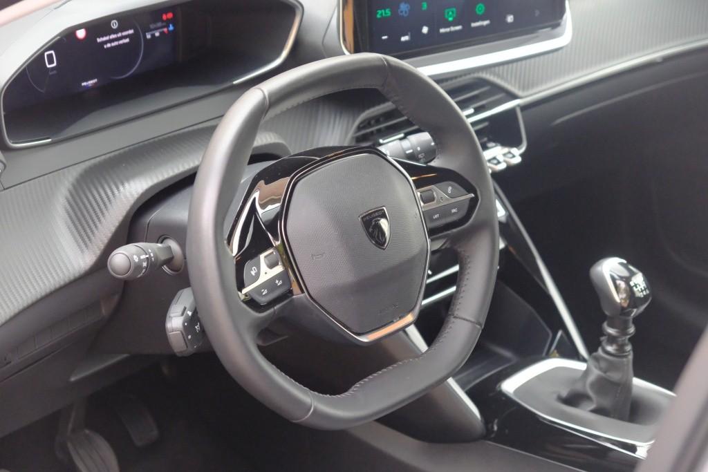 Peugeot 208 1.2 PureTech 100pk Allure | App Connect | Climate | Cruise | PDC afbeelding 8