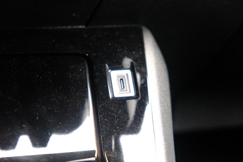 Peugeot 208 1.2 PureTech 100pk Allure | App Connect | Climate | Cruise | PDC afbeelding 24