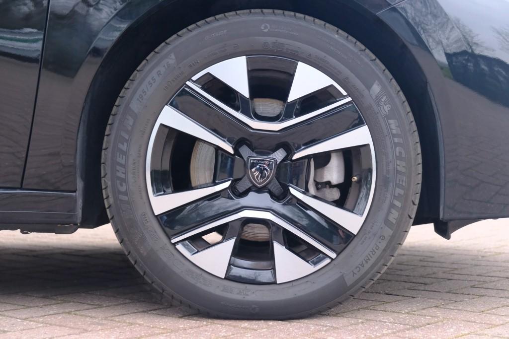 Peugeot 208 1.2 PureTech 100pk Allure | App Connect | Climate | Cruise | PDC afbeelding 29