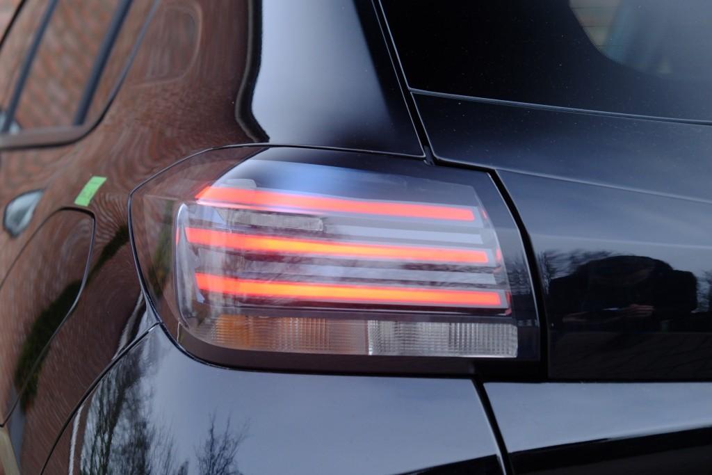 Peugeot 208 1.2 PureTech 100pk Allure | App Connect | Climate | Cruise | PDC afbeelding 30