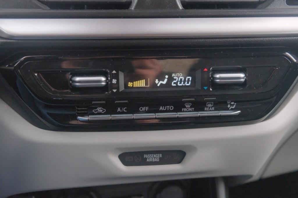 Suzuki Swift 1.2 82pk Style Smart Hybrid | Navi | App Connect | Climate | Adaptive Cruise | Camera | Keyless | Stoelverwarming afbeelding 23