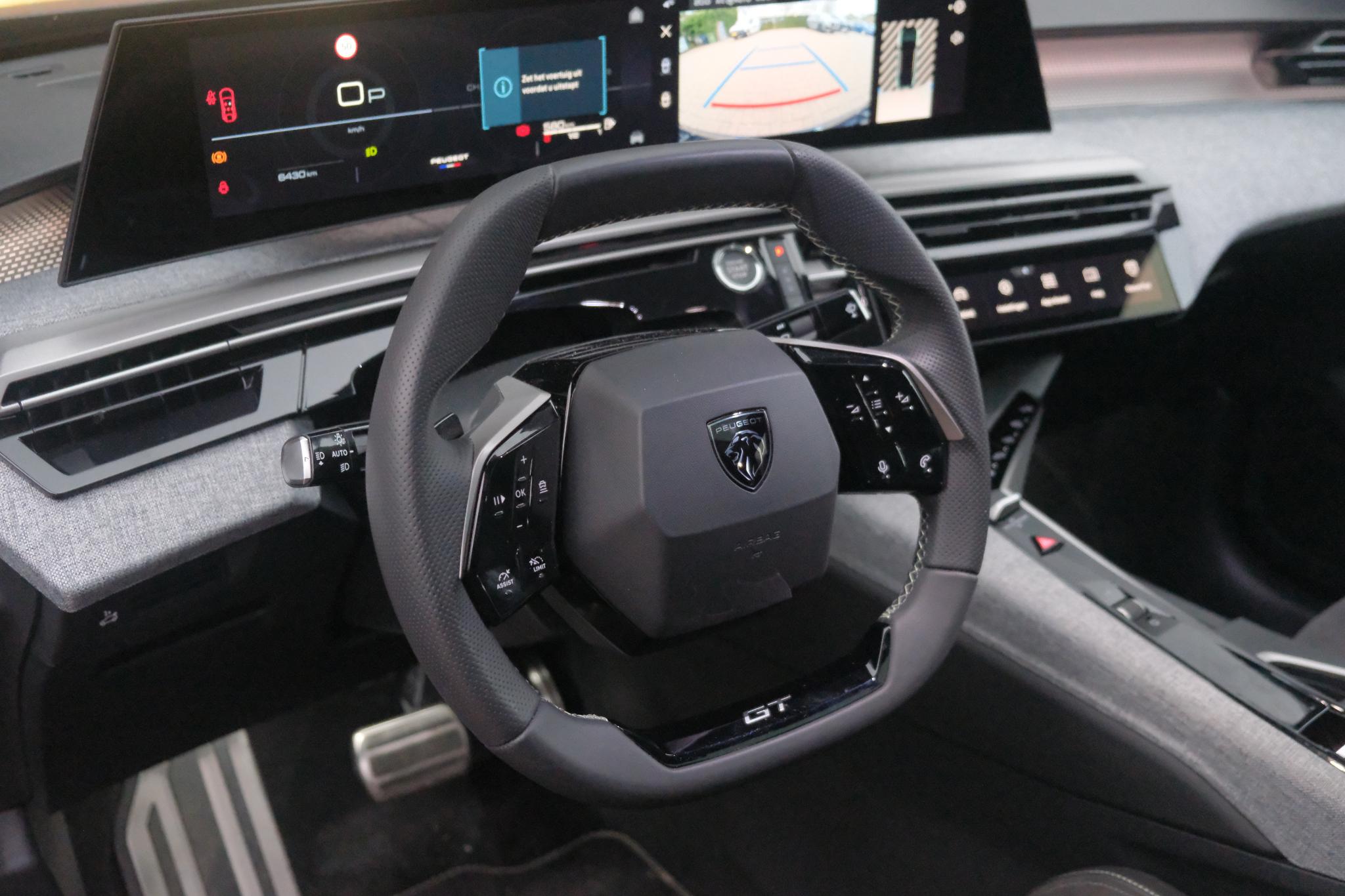 Peugeot 3008 1.2 Hybrid 145pk e-DCS6 GT | Navi | App Connect | Adaptive Cruise | Camera | Panoramadak | FOCAL® Audio | Elektrische Achterklep | Winter Pakket afbeelding 8