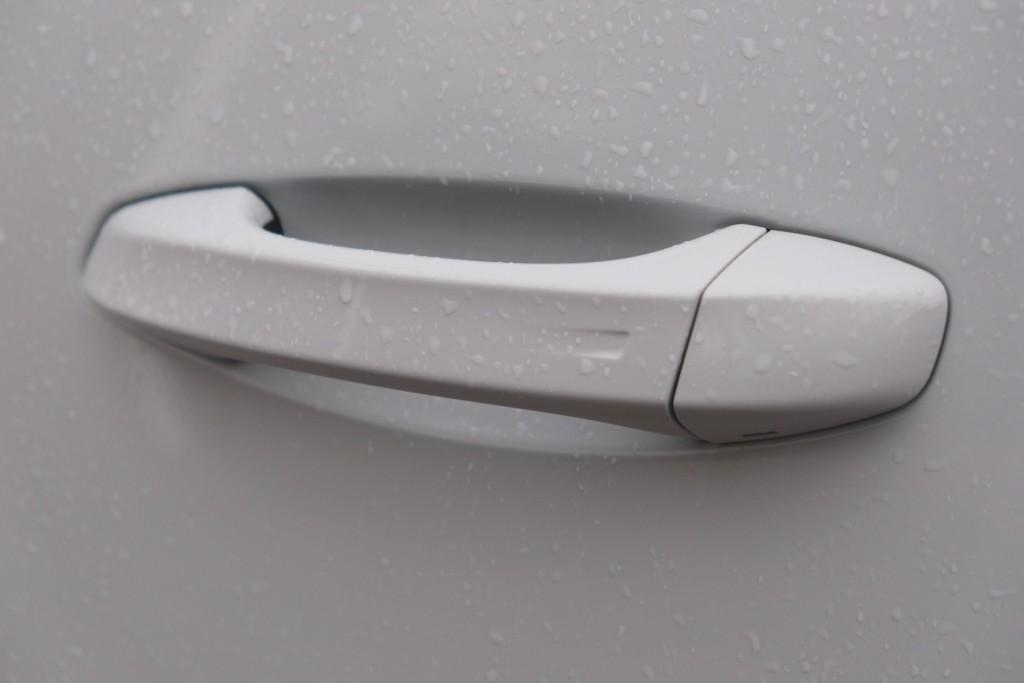 Peugeot 5008 1.2 Hybrid 145pk e-DCS6 GT 7 Persoons | Navi | App Connect | Adaptive Cruise | Panoramadak | Camera | Keyless | Stoelverwarming | Elektrische Achterklep | PDC afbeelding 31