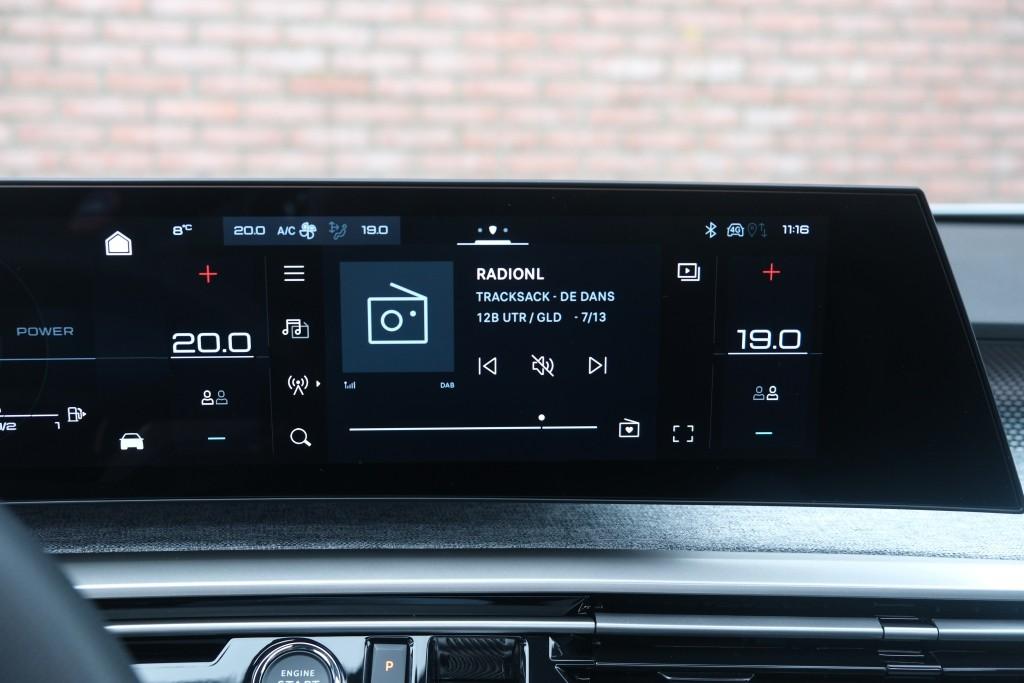 Peugeot 5008 1.2 Hybrid 145pk e-DCS6 GT 7 Persoons | Navi | App Connect | Adaptive Cruise | Panoramadak | Camera | Keyless | Stoelverwarming | Elektrische Achterklep | PDC afbeelding 18