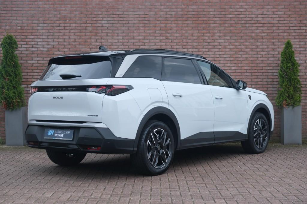 Peugeot 5008 1.2 Hybrid 145pk e-DCS6 GT 7 Persoons | Navi | App Connect | Adaptive Cruise | Panoramadak | Camera | Keyless | Stoelverwarming | Elektrische Achterklep | PDC afbeelding 31