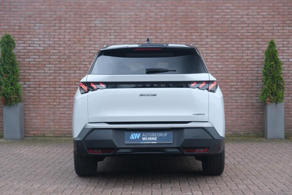 Peugeot 5008 1.2 Hybrid 145pk e-DCS6 GT 7 Persoons | Navi | App Connect | Adaptive Cruise | Panoramadak | Camera | Keyless | Stoelverwarming | Elektrische Achterklep | PDC afbeelding 34