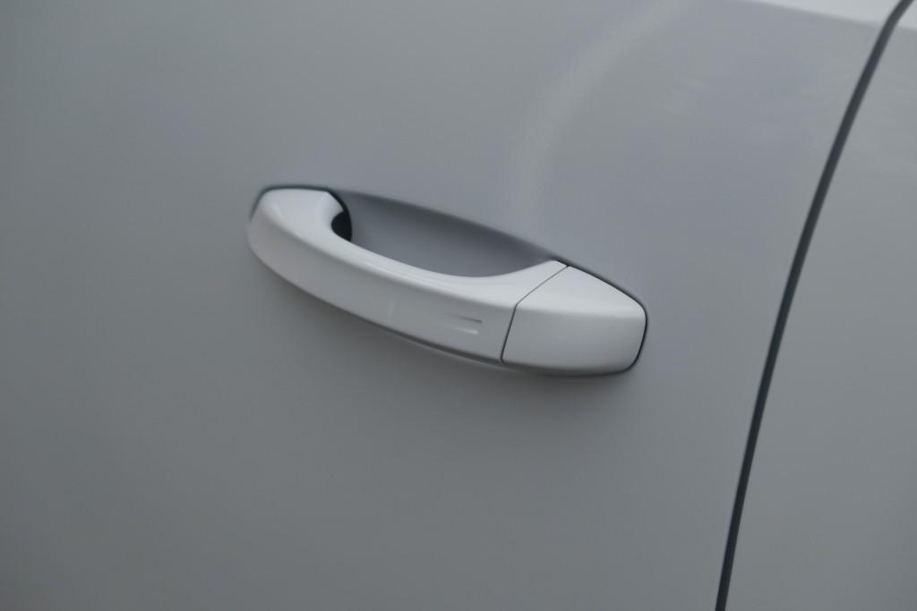 Peugeot 5008 1.2 Hybrid 145pk e-DCS6 GT 7 Persoons | Navi | App Connect | Adaptive Cruise | Panoramadak | Camera | Keyless | Stoelverwarming | Elektrische Achterklep | PDC afbeelding 25