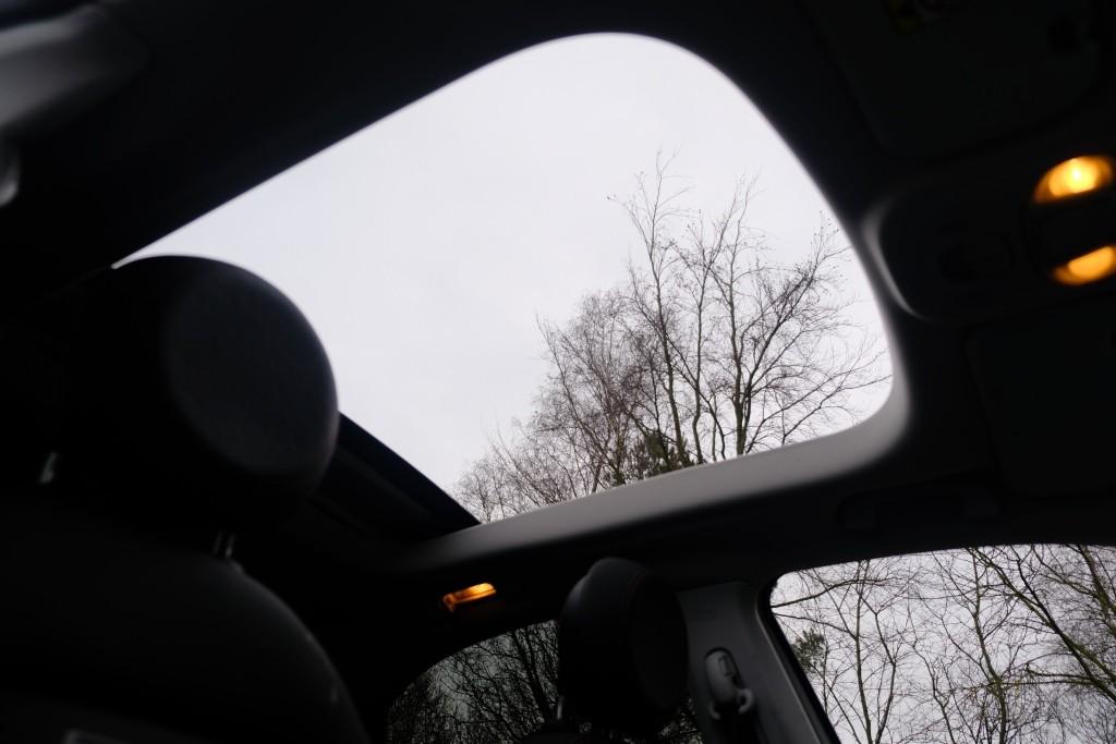 Fiat 500X 1.5 Hybrid 130pk DCT7 Sport Cabrio | Navi | App Connect | Climate | Camera | Blind Spot | PDC | Elektrisch Vouwdak afbeelding 14