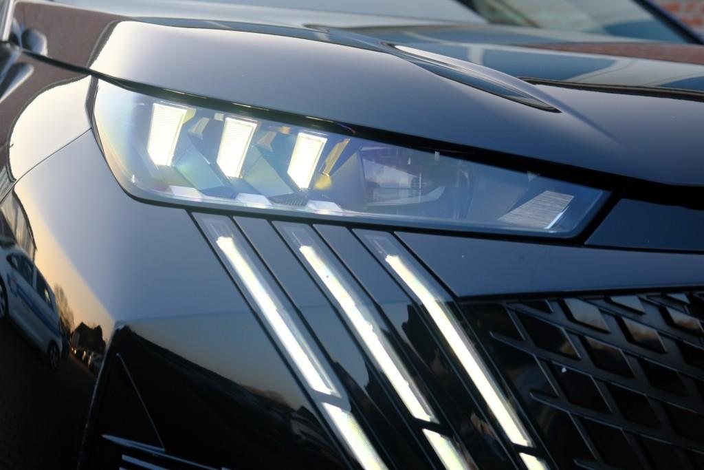 Peugeot 3008 1.2 Hybrid 145pk e-DCS6 GT | Navi | App Connect | Adaptive Cruise | Camera | Panoramadak | FOCAL® Audio | Elektrische Achterklep | Winter Pakket afbeelding 2