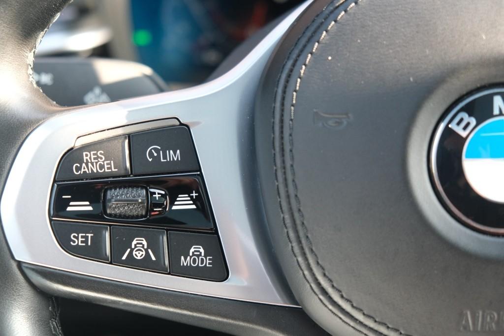 BMW 5 Serie 530i 252pk High Executive | M Sport | Laser LED | Schuif-/kanteldak | 360° Camera | Blind Spot | Keyless | Leder | Trekhaak afbeelding 9