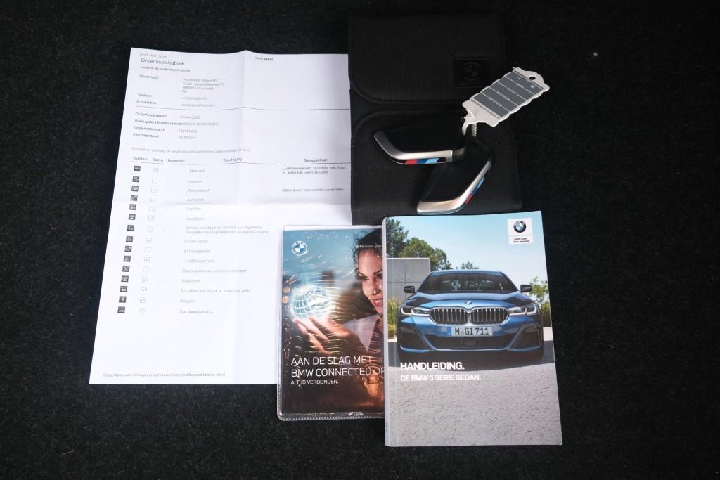 BMW 5 Serie 530i 252pk High Executive | M Sport | Laser LED | Schuif-/kanteldak | 360° Camera | Blind Spot | Keyless | Leder | Trekhaak afbeelding 39
