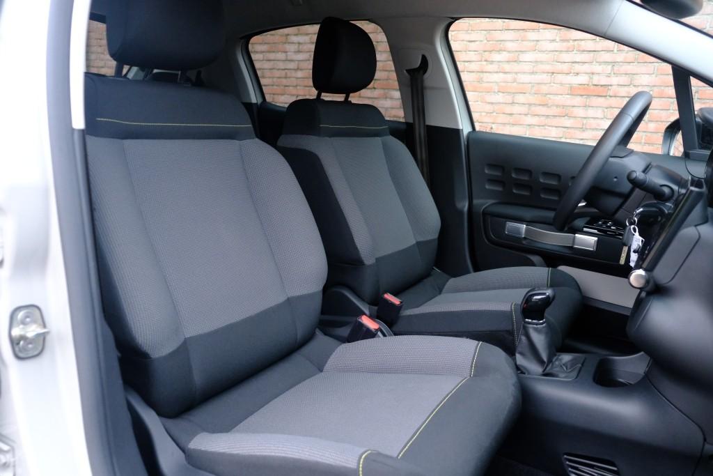 Citroën C3 1.2 PureTech 83pk Shine | App Connect | Climate | Cruise | Camera | Stoelverwarming | PDC afbeelding 5