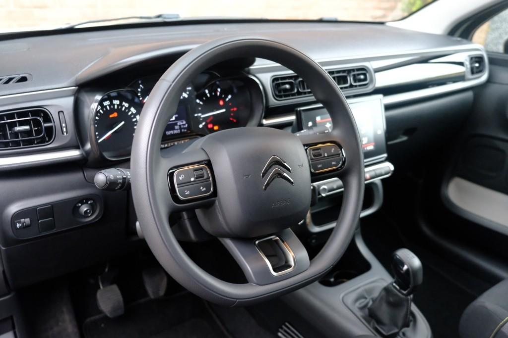 Citroën C3 1.2 PureTech 83pk Shine | App Connect | Climate | Cruise | Camera | Stoelverwarming | PDC afbeelding 7