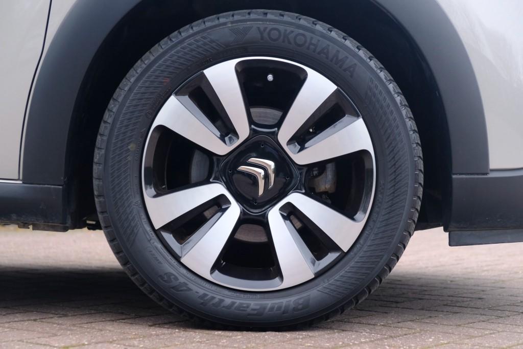 Citroën C3 1.2 PureTech 83pk Shine | App Connect | Climate | Cruise | Camera | Stoelverwarming | PDC afbeelding 25