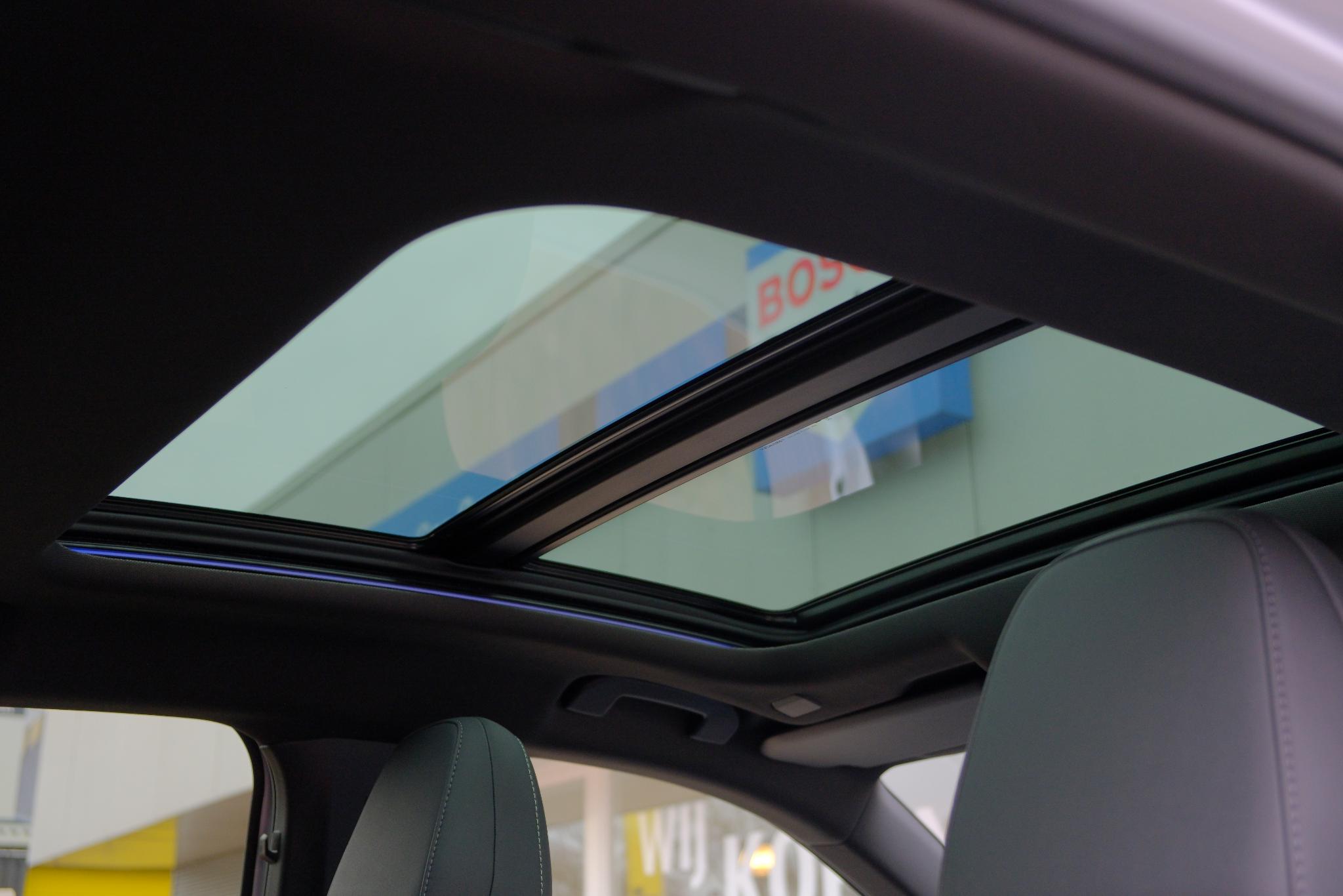 Peugeot 3008 1.2 Hybrid 145pk e-DCS6 GT | Navi | App Connect | Adaptive Cruise | Camera | Panoramadak | FOCAL® Audio | Elektrische Achterklep | Winter Pakket afbeelding 14