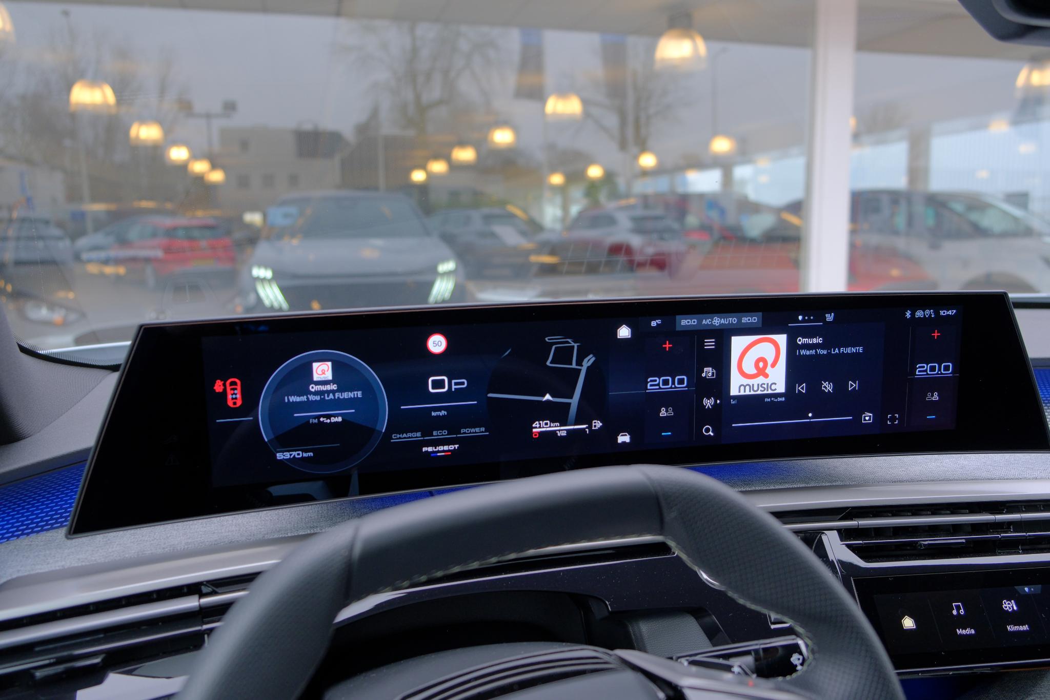 Peugeot 3008 1.2 Hybrid 145pk e-DCS6 GT | Navi | App Connect | Adaptive Cruise | Camera | Panoramadak | FOCAL® Audio | Elektrische Achterklep | Winter Pakket afbeelding 27