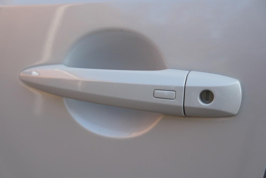 Nissan QASHQAI 1.3 MHEV 158pk Xtronic N-Connecta | Navi | App Connect | Adaptive Cruise | Keyless | 360° Camera | Panoramadak | Elektrische Achterklep | Cold Pack afbeelding 27