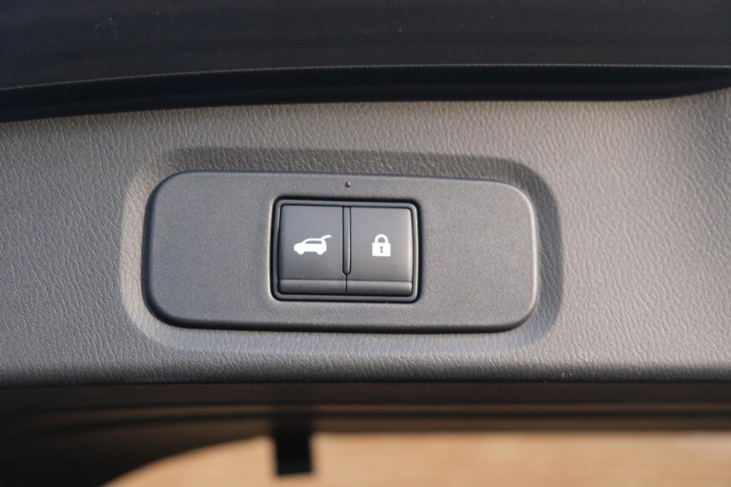 Nissan QASHQAI 1.3 MHEV 158pk Xtronic N-Connecta | Navi | App Connect | Adaptive Cruise | Keyless | 360° Camera | Panoramadak | Elektrische Achterklep | Cold Pack afbeelding 32