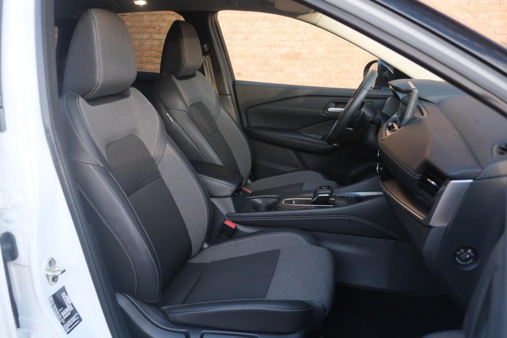 Nissan QASHQAI 1.3 MHEV 158pk Xtronic N-Connecta | Navi | App Connect | Adaptive Cruise | Keyless | 360° Camera | Panoramadak | Elektrische Achterklep | Cold Pack afbeelding 5