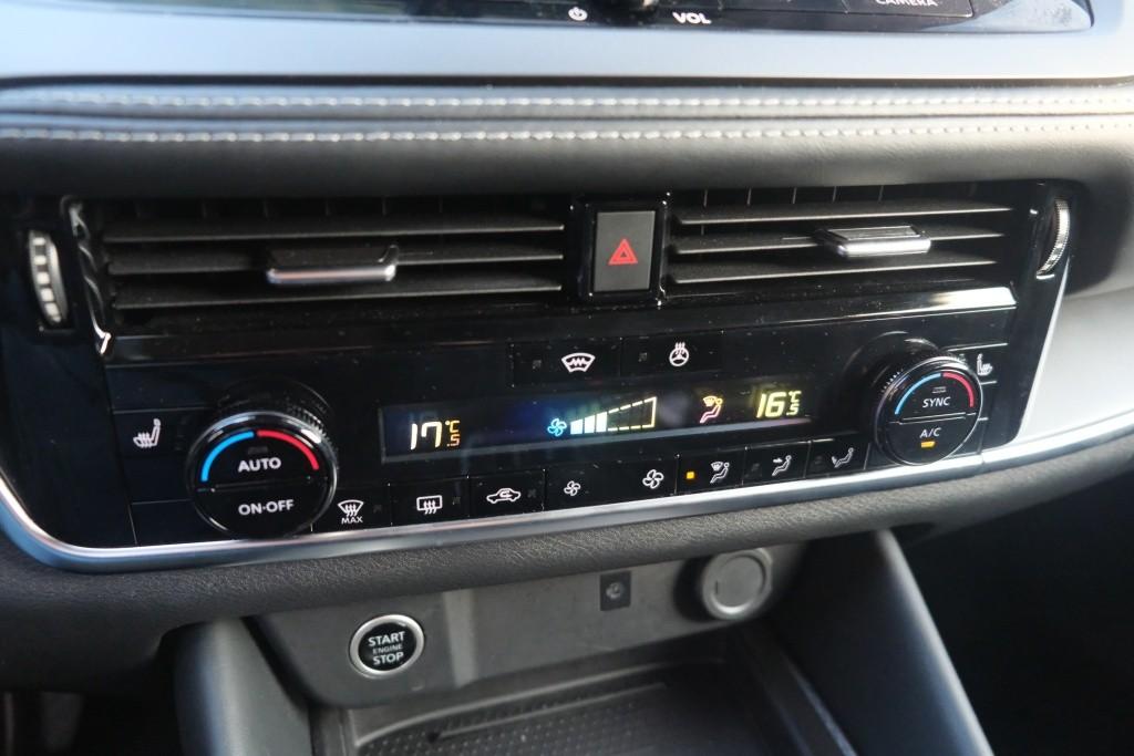 Nissan QASHQAI 1.3 MHEV 158pk Xtronic N-Connecta | Navi | App Connect | Adaptive Cruise | Keyless | 360° Camera | Panoramadak | Elektrische Achterklep | Cold Pack afbeelding 17