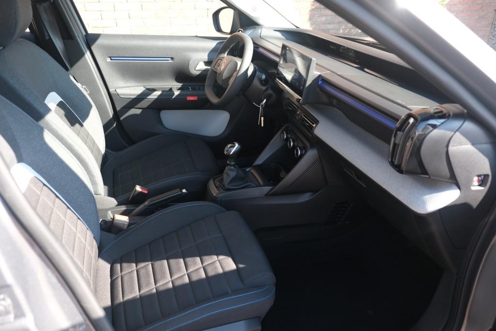Citroën C3 1.2 Turbo 100pk Plus | App Connect | Airco | Cruise | PDC afbeelding 4