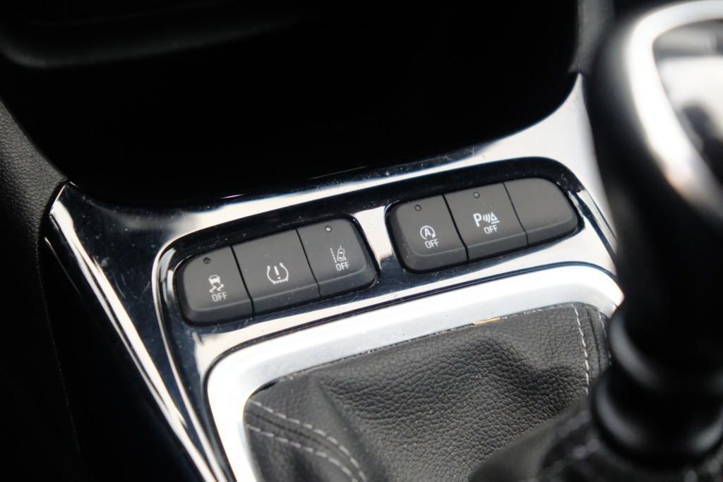 Opel Crossland 1.2 Turbo 110pk Ultimate | Navi | App Connect | Climate | Camera | Keyless | Blind Spot | PDC afbeelding 22