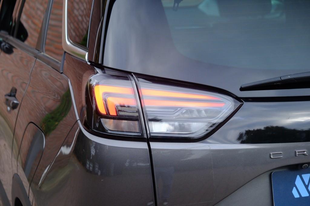 Opel Crossland 1.2 Turbo 110pk Ultimate | Navi | App Connect | Climate | Camera | Keyless | Blind Spot | PDC afbeelding 28