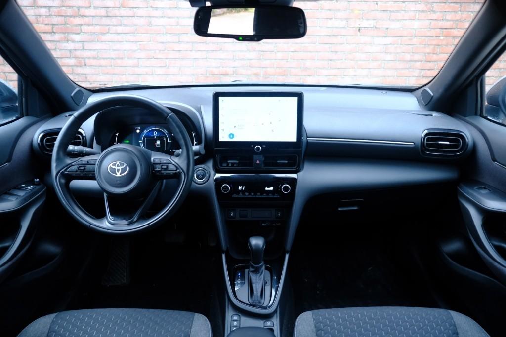 Toyota Yaris Cross 1.5 Hybrid 116pk CVT Business Plus | App Connect | Climate | Adaptive Cruise | Camera | PDC | Stoelverwarming | Stuurwiel Verwarmd afbeelding 6
