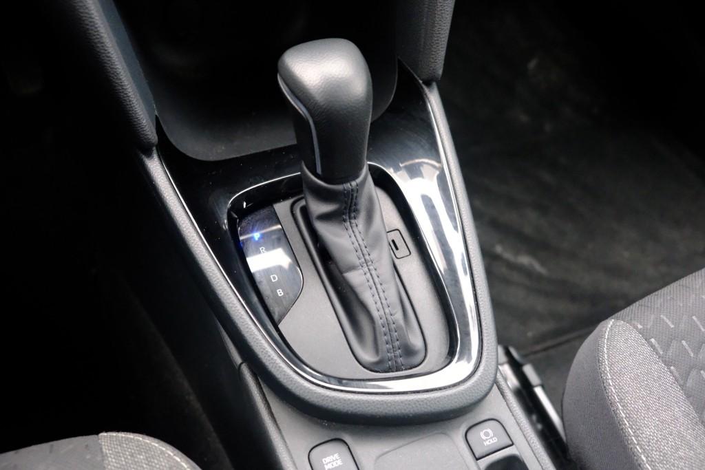 Toyota Yaris Cross 1.5 Hybrid 116pk CVT Business Plus | App Connect | Climate | Adaptive Cruise | Camera | PDC | Stoelverwarming | Stuurwiel Verwarmd afbeelding 21