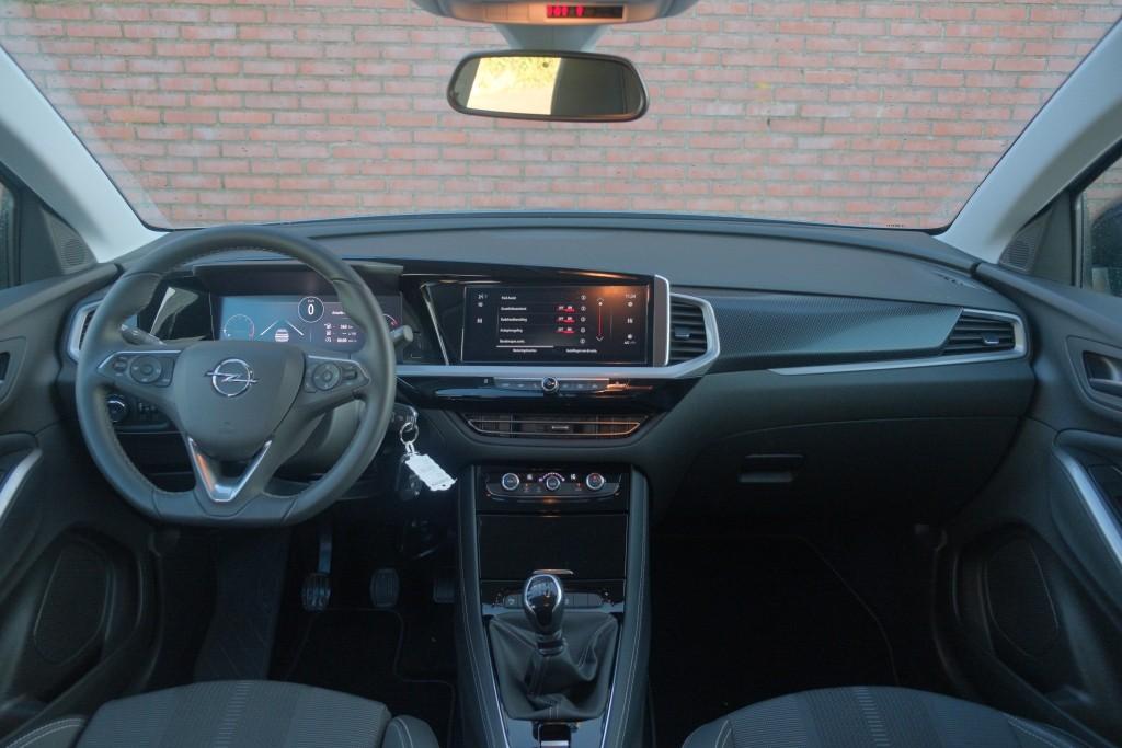 Opel Grandland 1.2 Turbo 130pk GS | App Connect | Climate | Cruise | Camera | PDC | Trekhaak afbeelding 6