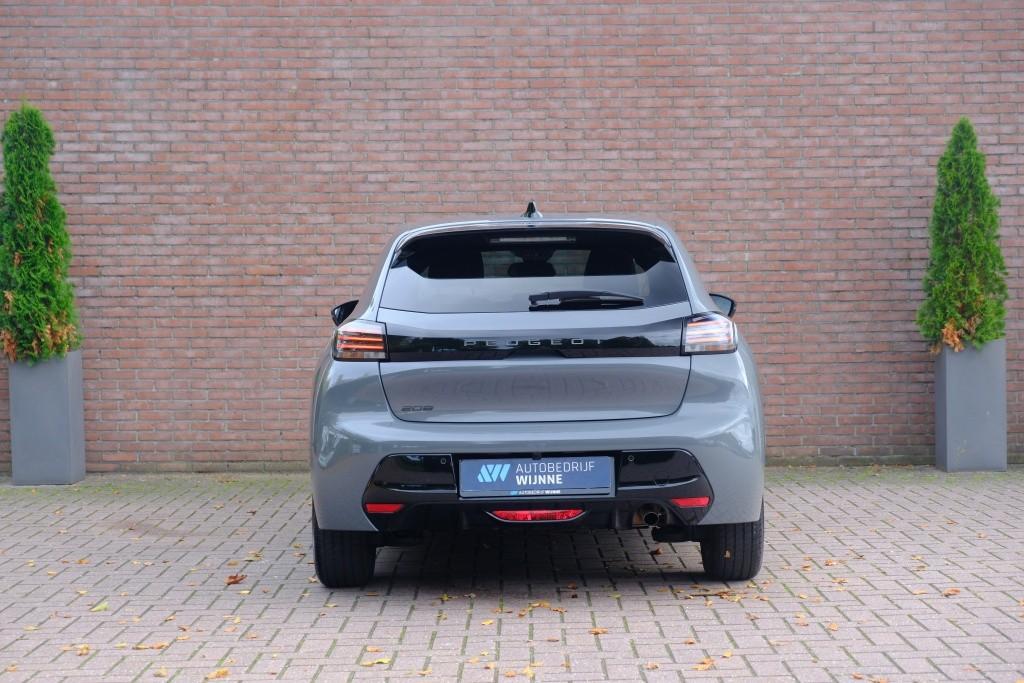 Peugeot 208 1.2 PureTech 100pk Allure | Navi | App Connect | Climate | Adaptive Cruise | Camera | Blind Spot | PDC afbeelding 28