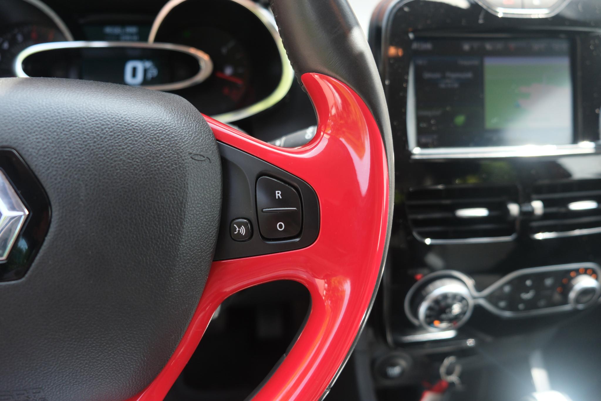 Renault Clio 1.2 TCe 120pk EDC Estate Dynamique | Navi | Climate | Cruise | Keyless | PDC afbeelding 9