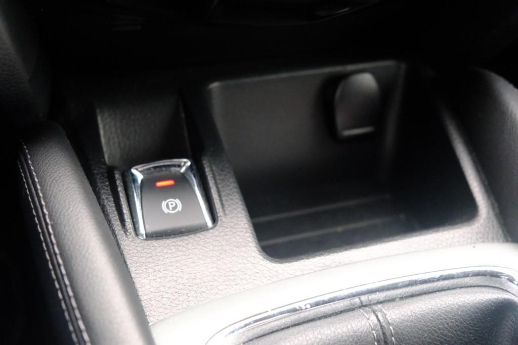 Nissan QASHQAI 1.2 DIG-T 116pk Acenta | Navi | Climate | Cruise | Camera | Trekhaak afbeelding 25