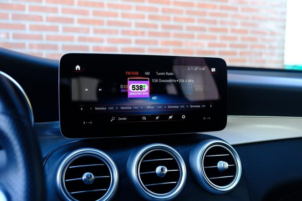 Mercedes-Benz GLC Coupé 220d 194pk 4MATIC 9G-TRONIC Premium | AMG Line | Adaptive Cruise | Keyless | Camera | Stoelverwarming | Elektrische Achterklep afbeelding 16