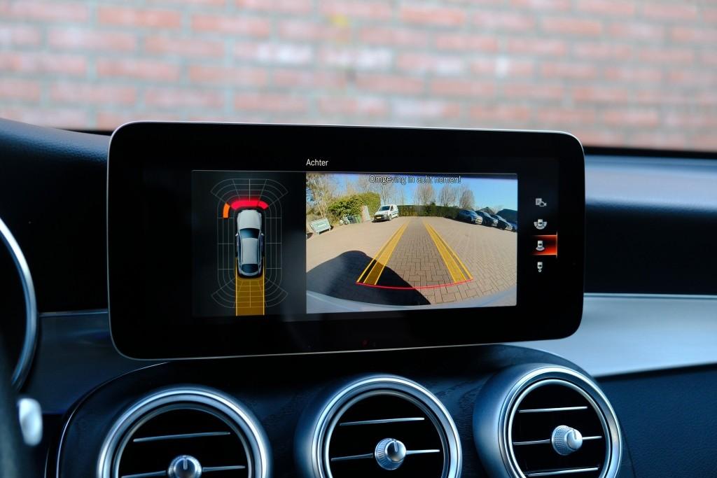 Mercedes-Benz GLC Coupé 220d 194pk 4MATIC 9G-TRONIC Premium | AMG Line | Adaptive Cruise | Keyless | Camera | Stoelverwarming | Elektrische Achterklep afbeelding 20