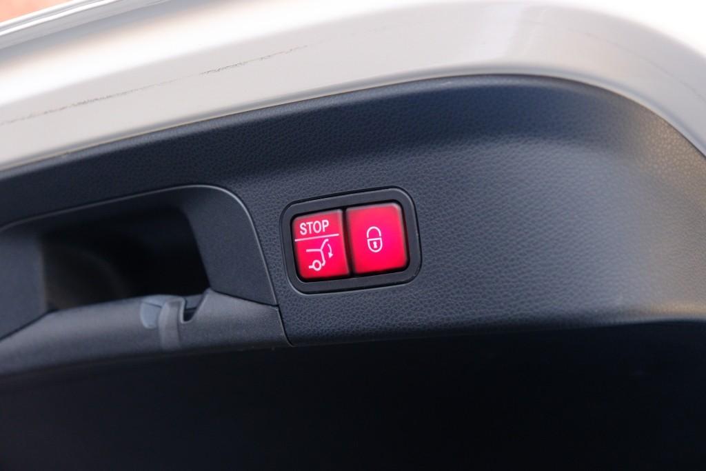 Mercedes-Benz GLC Coupé 220d 194pk 4MATIC 9G-TRONIC Premium | AMG Line | Adaptive Cruise | Keyless | Camera | Stoelverwarming | Elektrische Achterklep afbeelding 35