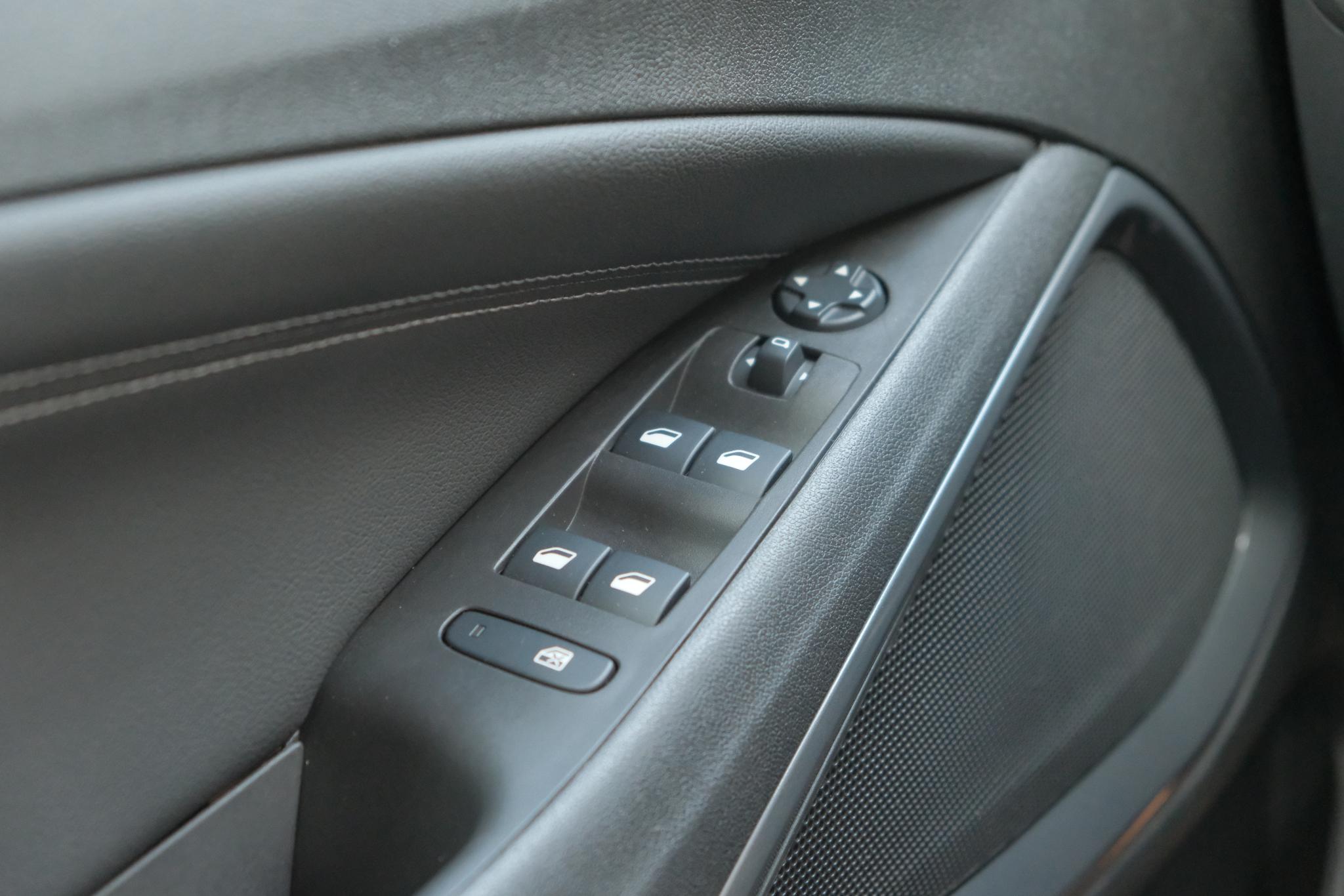 Opel Crossland 1.2 Turbo 110pk Elegance | Navi | App Connect | Climate | Cruise | Winterpakket | Camera afbeelding 15