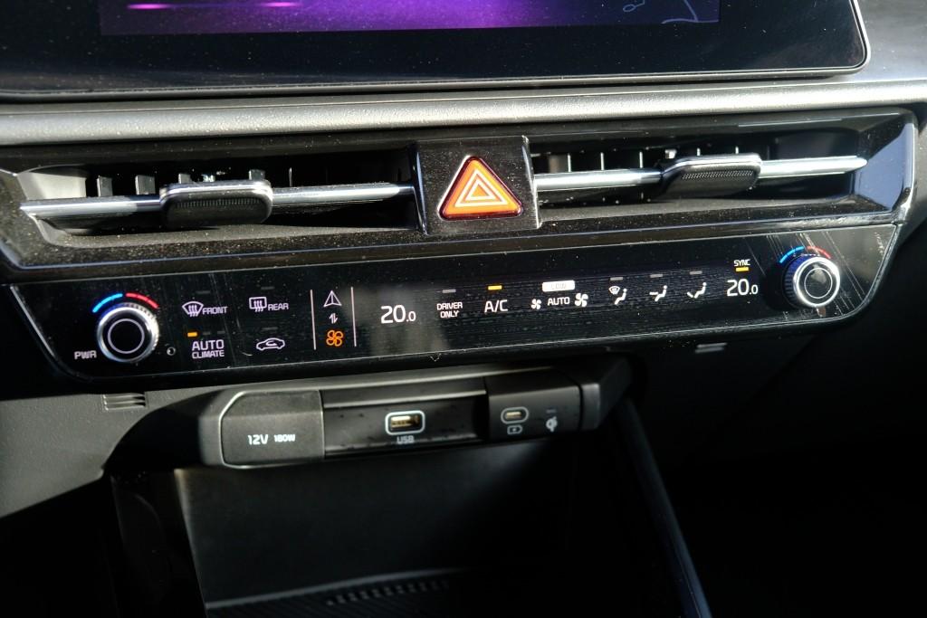 Kia Niro 1.6 GDi PHEV 171pk Aut. DynamicLine | Navi | App Connect | Adaptive Cruise | Keyless | Camera | Elektrische klep | Winter Pakket afbeelding 22