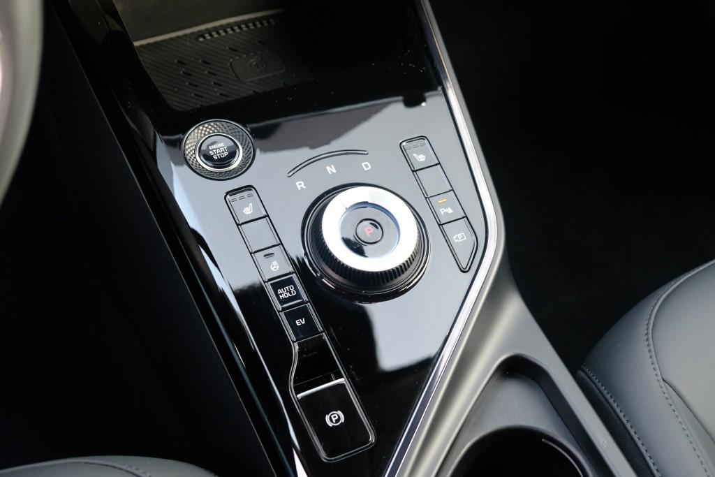 Kia Niro 1.6 GDi PHEV 171pk Aut. DynamicLine | Navi | App Connect | Adaptive Cruise | Keyless | Camera | Elektrische klep | Winter Pakket afbeelding 23