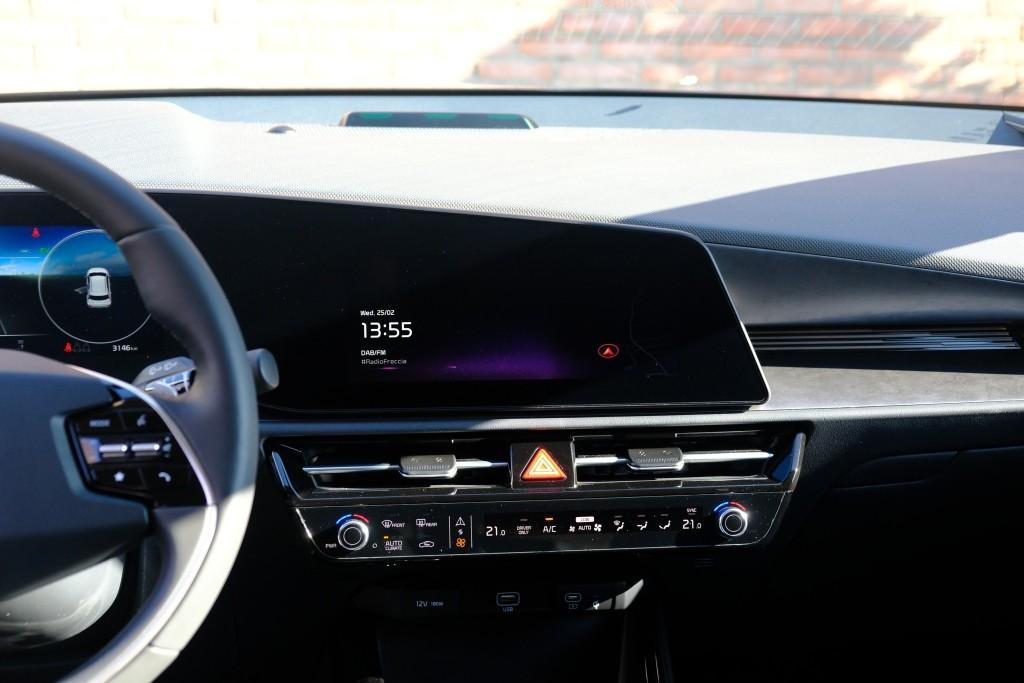 Kia Niro 1.6 GDi PHEV 171pk Aut. DynamicLine | Navi | App Connect | Adaptive Cruise | Keyless | Camera | Elektrische klep | Winter Pakket afbeelding 14