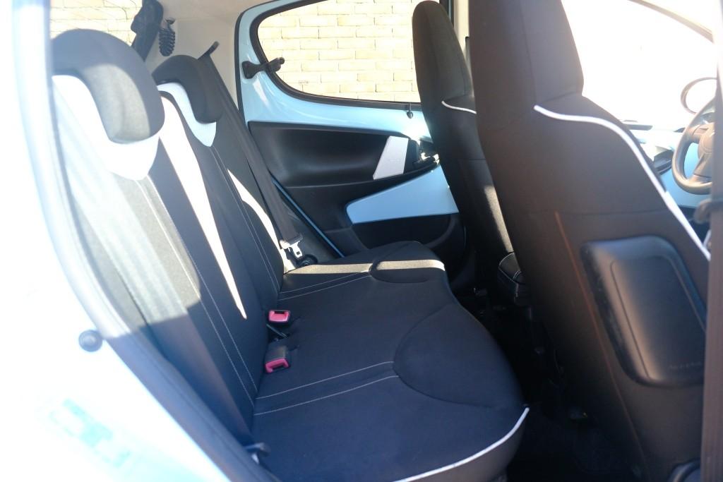 Citroën C1 1.0 68pk 5-drs Collection | Airco | Elektrische ramen afbeelding 3