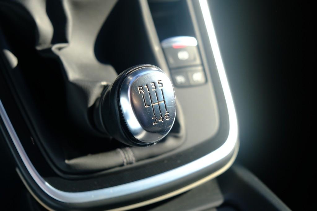 Renault Scénic 1.2 TCe 130pk Bose | Navi | Climate | Cruise | Keyless | PDC | Trekhaak afbeelding 23