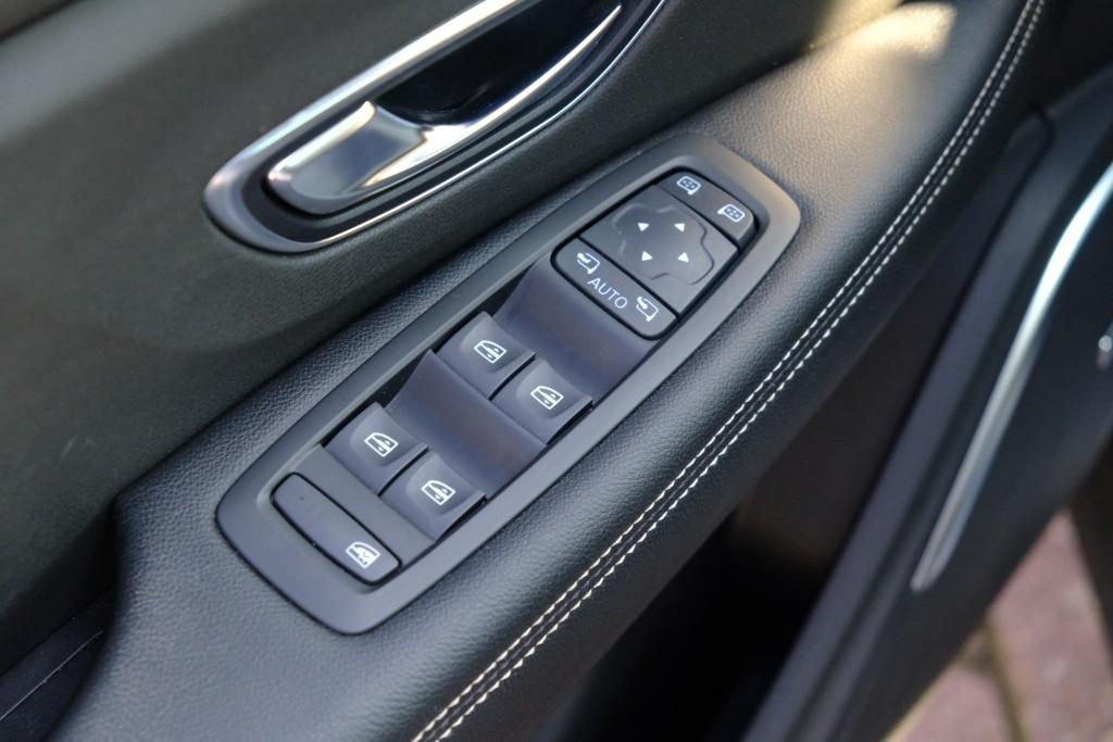 Renault Scénic 1.2 TCe 130pk Bose | Navi | Climate | Cruise | Keyless | PDC | Trekhaak afbeelding 26