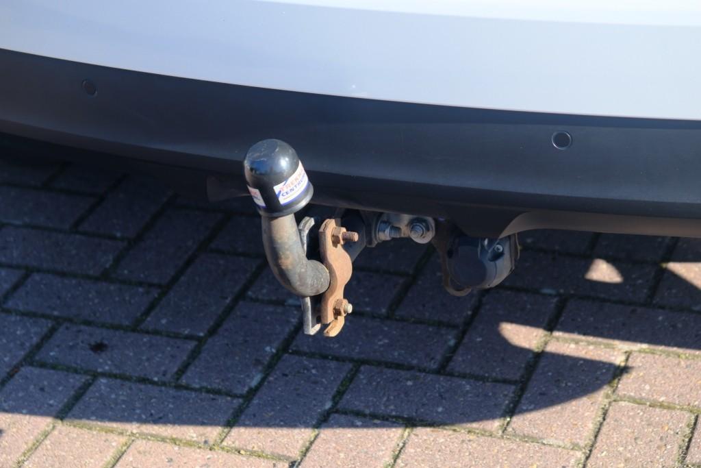 Renault Scénic 1.2 TCe 130pk Bose | Navi | Climate | Cruise | Keyless | PDC | Trekhaak afbeelding 28